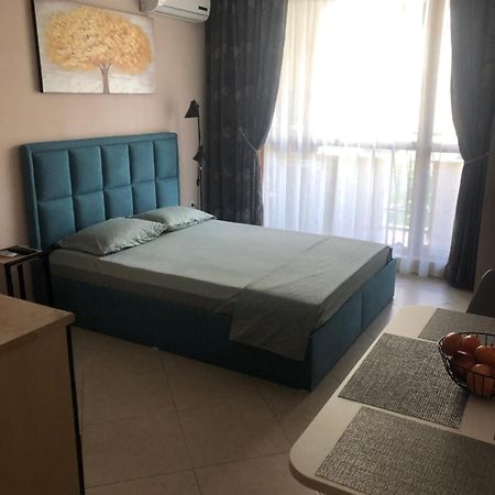 Private Studio Sunny Beach- Cascadas Bagian luar foto