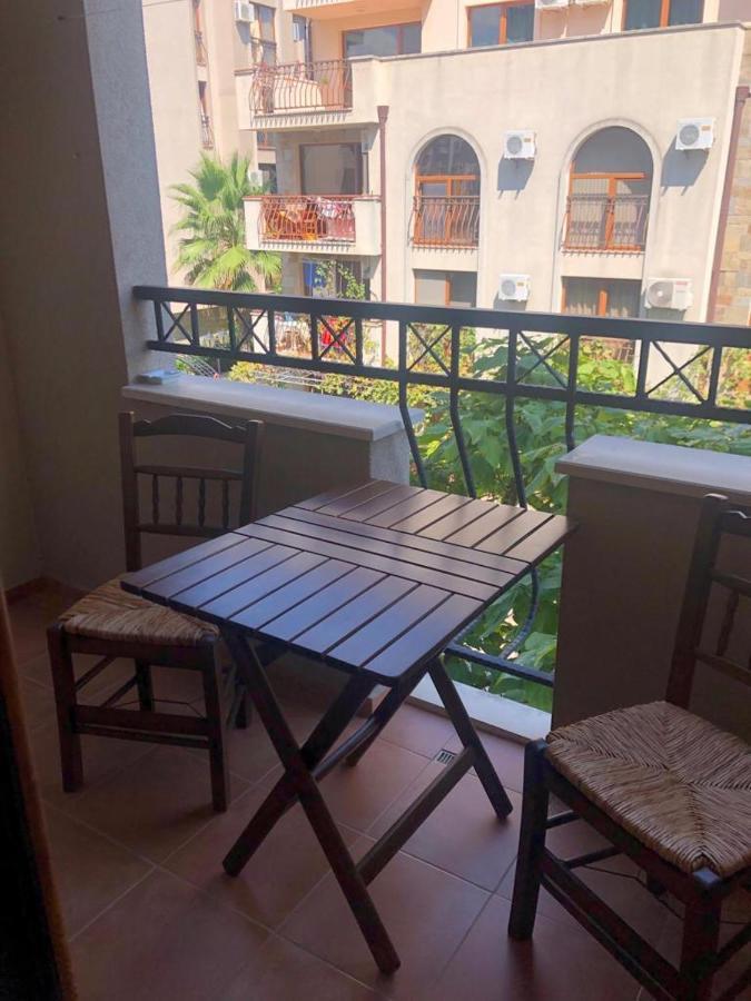 Private Studio Sunny Beach- Cascadas Bagian luar foto
